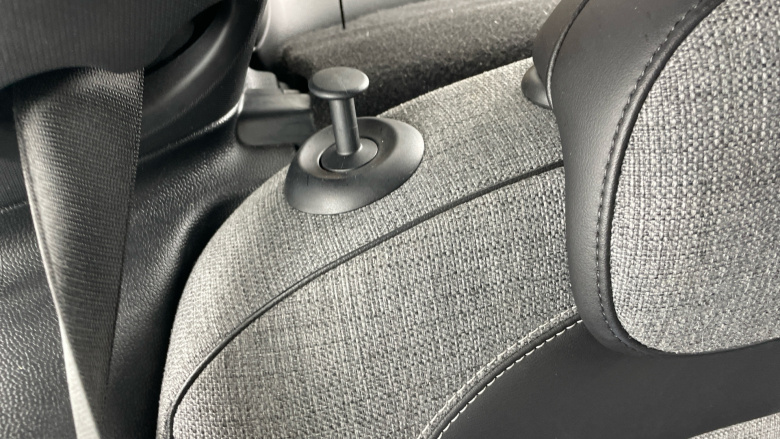 MINI Hatchback 135kW Cooper S Level 2 33kWh 3dr Auto Electric Hatchback